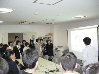 2008年5月3日の見学会の風景